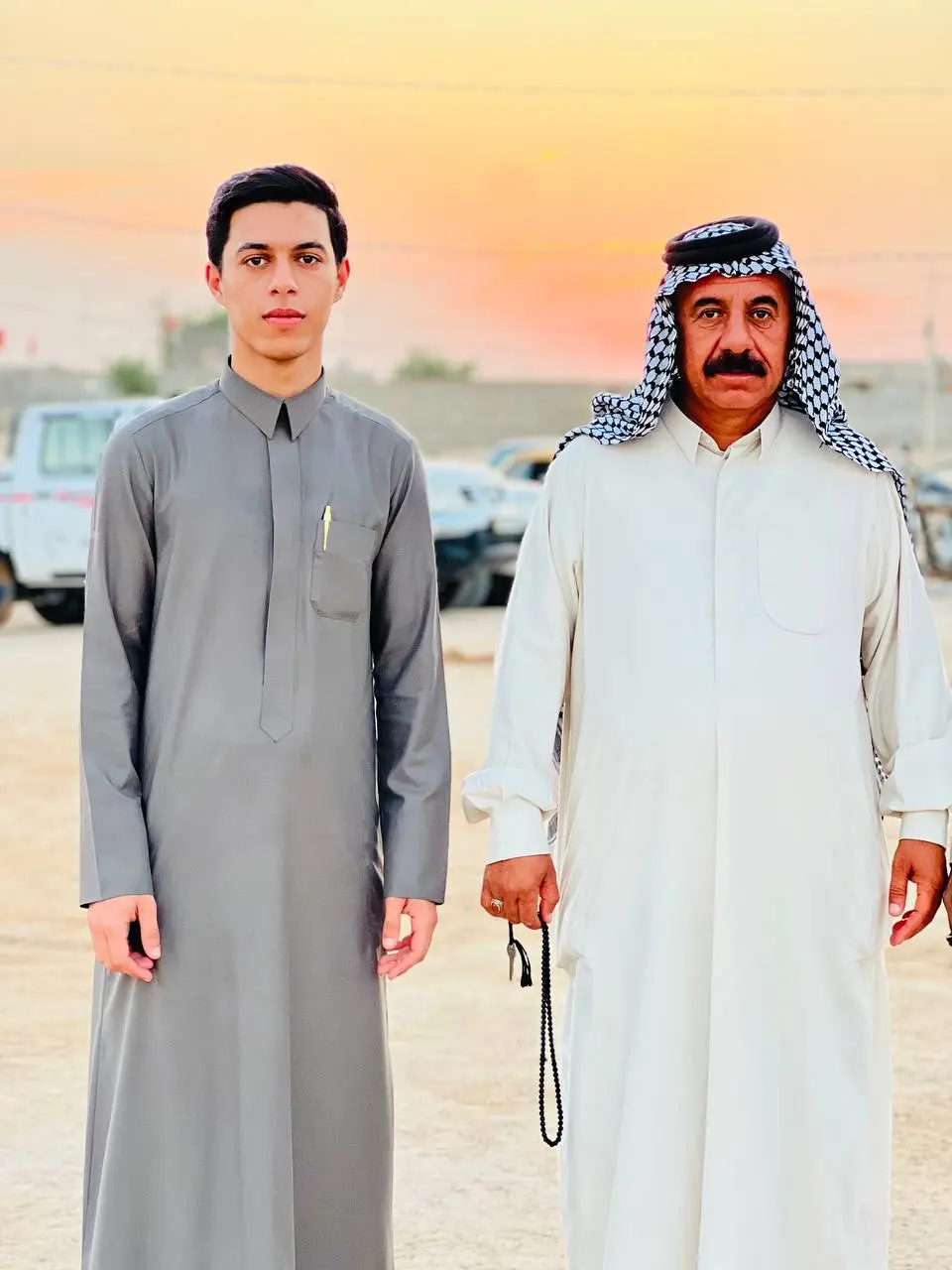 ابوي واخواني