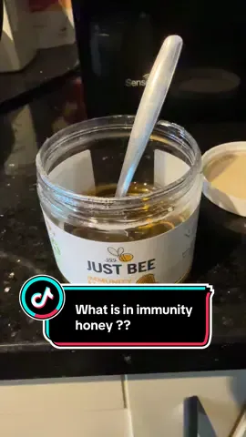 Immunity honey is impressive to help with our immunity because it has echinacea and vitamins B and D #honey #immunesupport #echinacea #wellbeing #vitamins @🐝  𝓳ｕŞⓣ βᵉє  🐝 