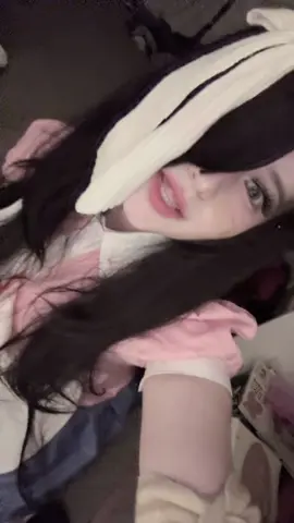 Lickyyyyy😝😛 #mikantsumuki #mikantsumikicosplay #mikantsumikidanganronpa #danganronpacosplay #cosplayfyp 