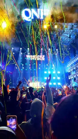 @Whisnu Santika - Opening. @qnfchapter4  . . #whisnusantika #djremix #jedagjedug #qnf #qnfchapter4 