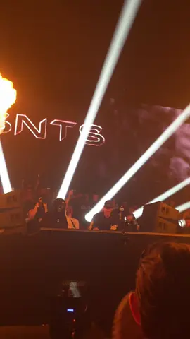 Don’t think a @SNTS_RECORDS set will ever disappoint, especially backed up with @6EJOU ⛓️🖤 | #snts #6ejou #verknipt #ade2025 #amsterdam 