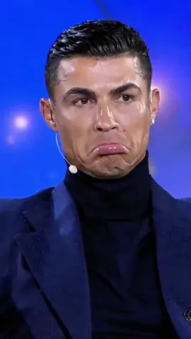 1 periodista preguntaron a Cristiano Ronaldo qué 4 defensas le resultaron más difíciles de enfrentar a lo largo de su larga carrera. #futbolmexicano #futbol⚽️ #tendencia #goviral #foryou 