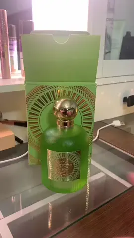 Another one of my favorite purchases from the Tik Tok shop #pearposionperfume #smellssogood #godisgoodallthetime #anothertiktokfind #beyourownboss👑 