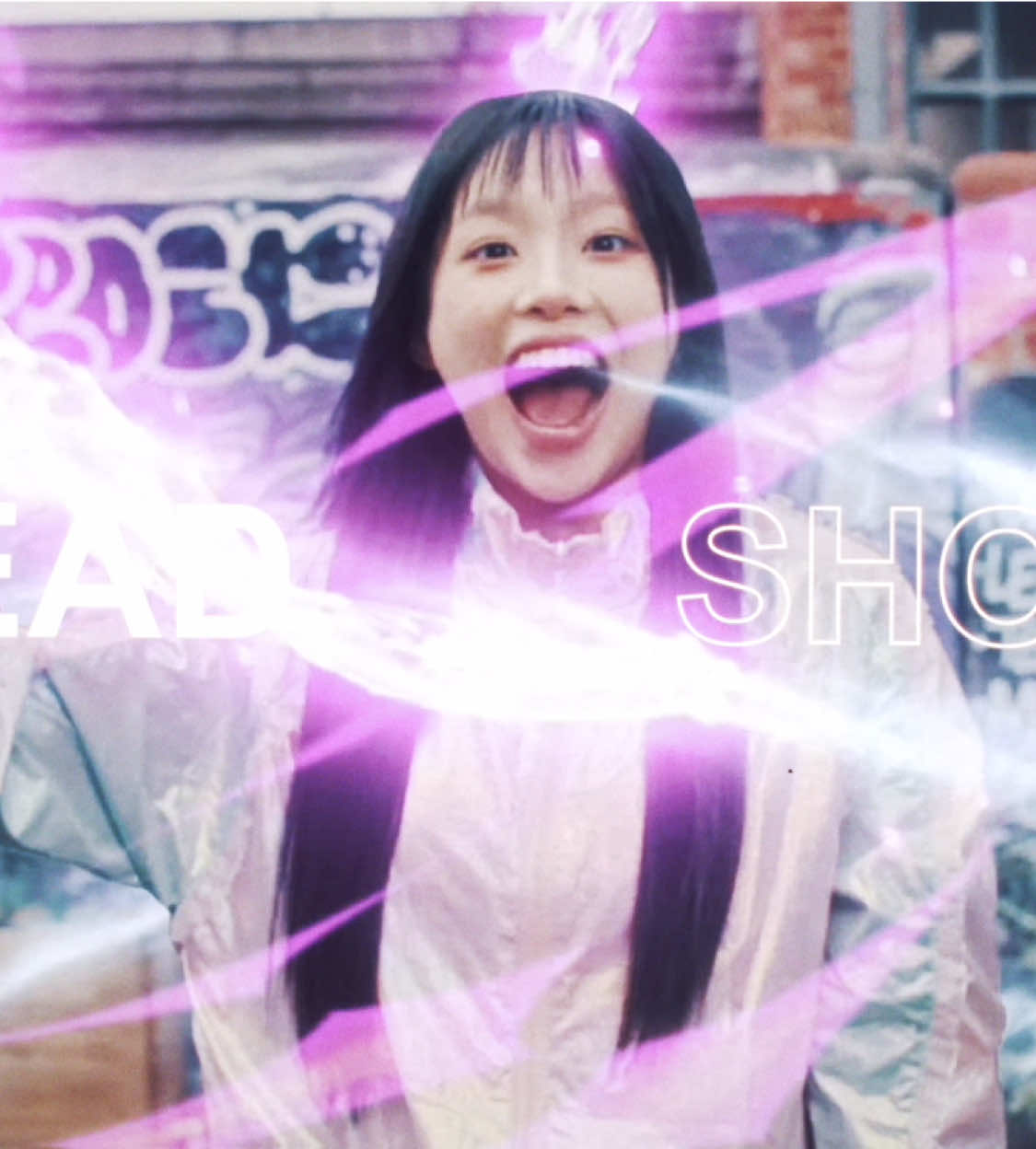 someone pls headshot me 2 2 3 times! #loona #chuu #edit #kpop #fyp heejin hyunjin haseul yeojin vivi yves gowon hyeju ot12