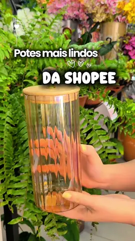 ✨ Organização com estilo e elegância ✨ Esses potes herméticos de vidro canelado âmbar com tampa de bambu são simplesmente um luxo! 😍 Além de lindos, têm vedação perfeita, ideais pra guardar mantimentos e deixar sua cozinha com um toque sofisticado 🌿 🛒 Achei na Shopee! 📦 ID: CMM-VCJ-AQH  #organizacaocozinha #potehermetico #decoracao #vidroamber   