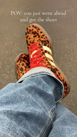 I’m in love 😍😩 #fyp #fashiontiktok #shoes #90sfine 