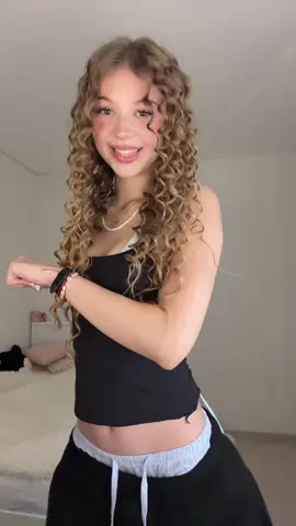 Russian beauty #2012 #russian #ukraine #dancechallenge #girls 