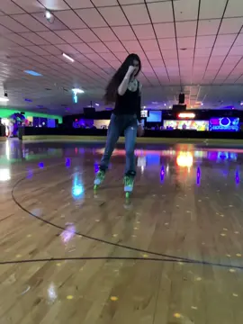 oops 🫠 #fail #rollerrink #inlineskating #tricks #houstontexas 