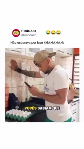 #isso que dá ver a informação pela metade #rindo muito 