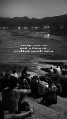 prometi que não iria chorar quando sentisse sua falta. venho falhando quase todas as noites #fyp #frases #reflexion 