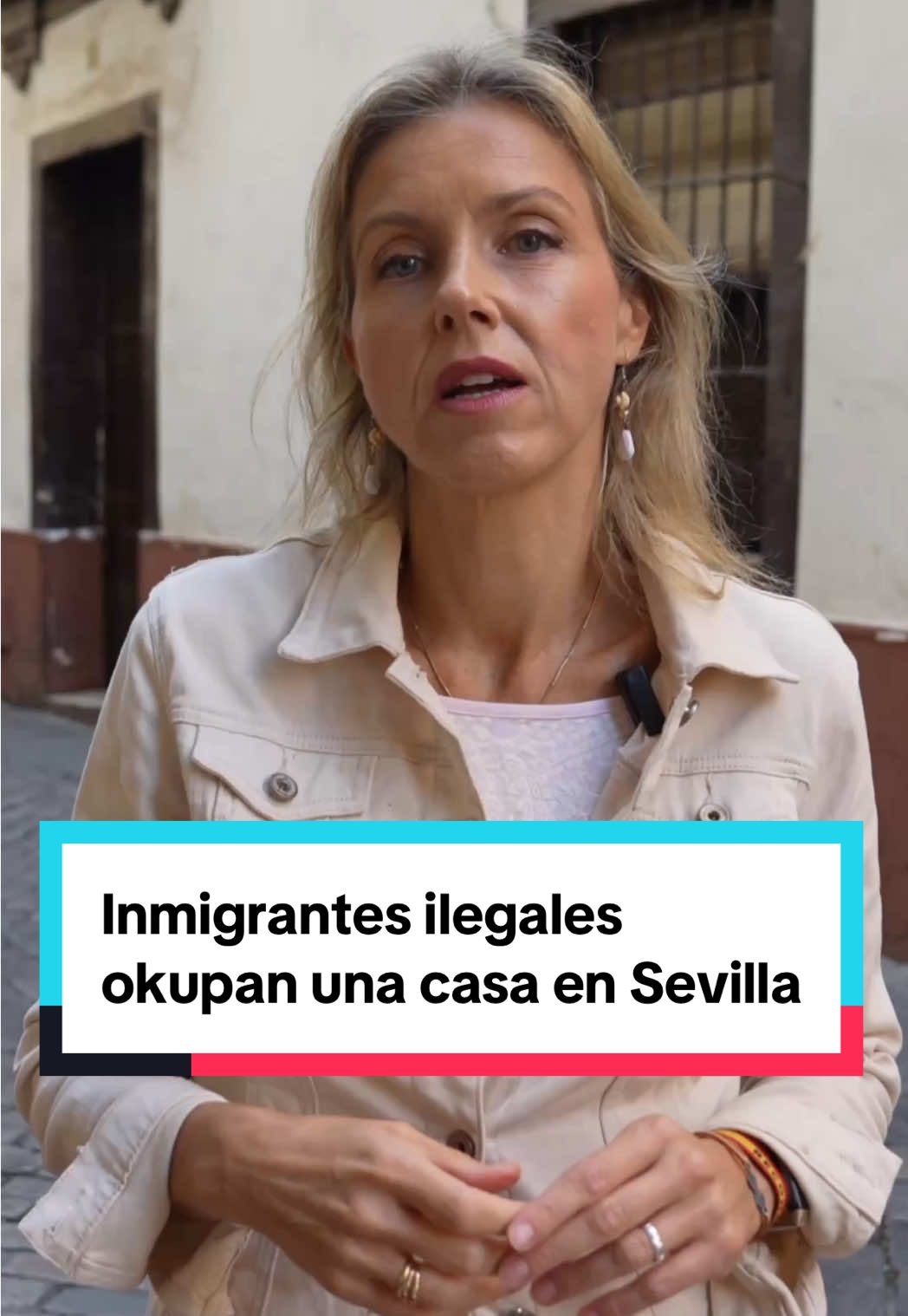 ⚠️ Una veintena de inmigrantes ilegales están ocupando un edificio de la calle Pedro del Toro, en el centro de Sevilla, provocando todo tipo de problemas en el vecindario.  ‼️ Hemos visitado la casa y no damos crédito. Malviven entre ratas y suciedad, roban todo lo que pueden con gran violencia para pagar a las mafias que promueve el bipartidismo.  ¡Acabaremos con la inmigración ilegal y devolveremos la tranquilidad a nuestros barrios! #VOX #Sevilla #okupas #inmigrantes #pedrosanchez 
