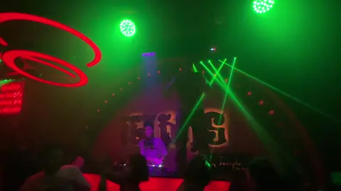 ភ្នំពេញ:ប្រាសាទ by Temple ➡️ទីតាំងផ្លូវ57កែង370ជាប់ស្ថានីយទូរទស្សន៍អប្សរា បឹងកេងកង ភ្នំពេញ ➡️ទំនាក់ទំនងសំរាប់កក់តុ ទូរស័ព្ទលេខ :85570990069 ➡️Brasat by Temple Est 2oo2: