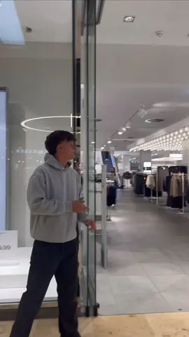 I won’t fight with my hair in winter anymore❄️ #hair #beauty #winter #hat #fashion Hat for frizz. Ideal for all women who have this problem with frizzy hair. This satin-lined hat will be your ally this winter