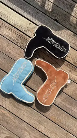 Some of our fav throw pillows 🤠 #western #westernstyle #westernboutique #westernhome #fyp 