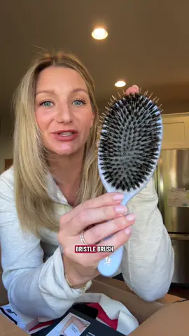 I’ve been waiting for this brush to be released & it’s finally here! Thank you @Glow Beauty Hair & the founding Queen herself  @Marissa Larson 🩵🤍 #favoritethings #glowbeautybrush #christmasgiftideas #giftsforher #womenownedbusiness 