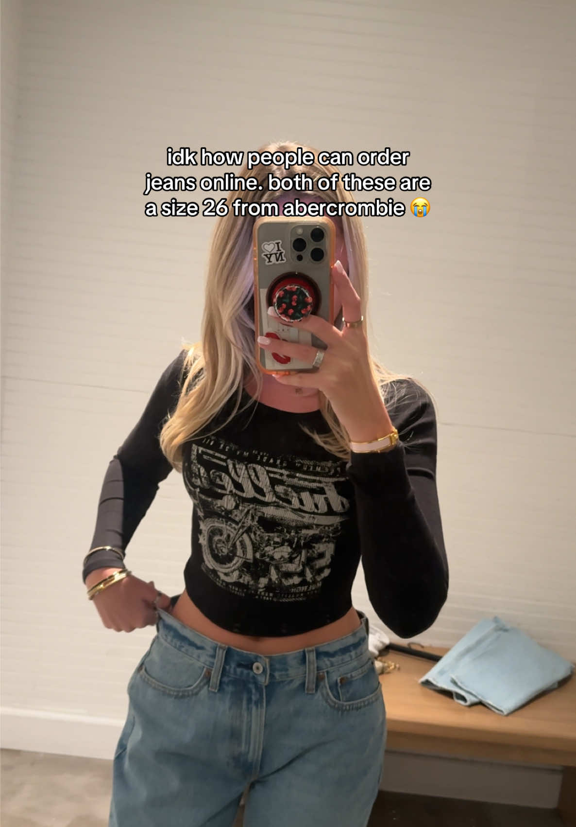 can someone plz tell me where to get good jeans from💔 #jeans #abercrombie #abercrombiejeans #baggyjeans 