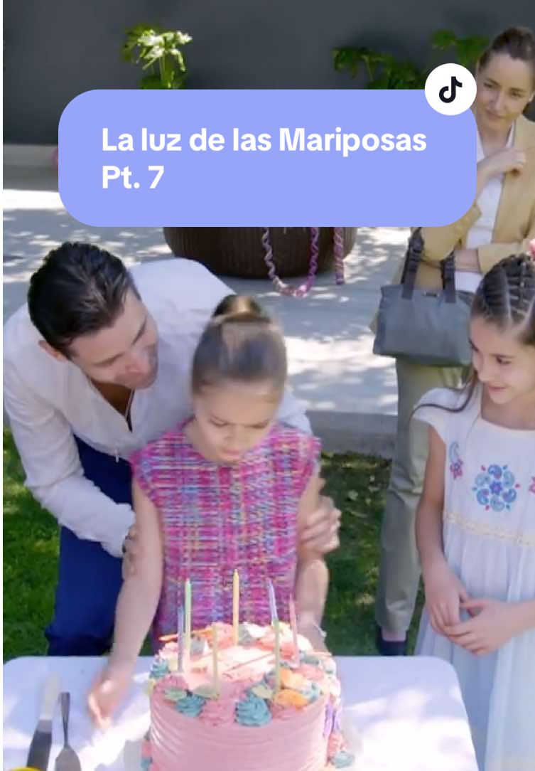 En #LaRosa🌹 Aitana no quiere comer pastel por miedo a engordar 🎂😰#LaLuzDeLasMariposas Pt. 7 #Drama #Televisa #LaRosaDeGuadalupe