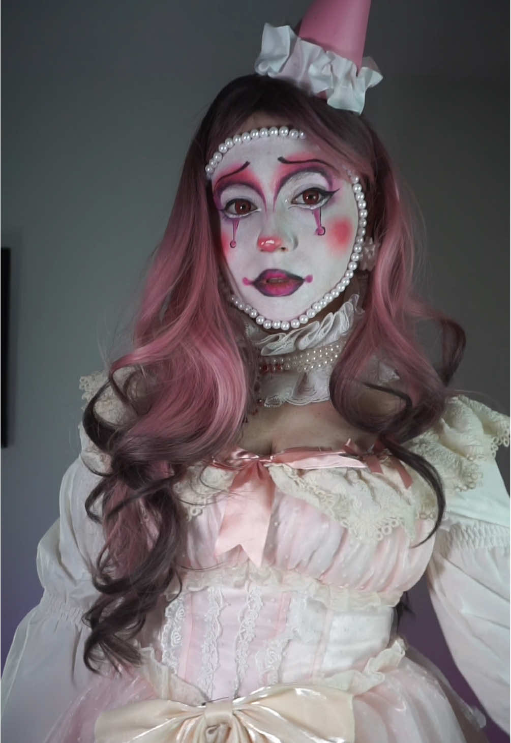 New makeup tutorial for Halloween✨ Clown version. Wanted to do it for so long🌸 #creativemakeup #clownmakeup #halloween #halloweenmakeup #halloweencostume 