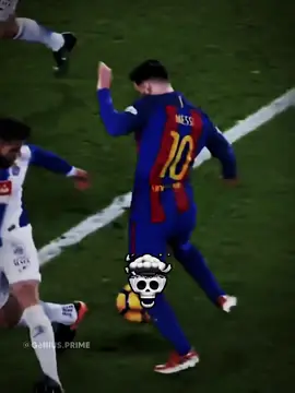 Messi is surreal ☠️ #messi #skills #edit #footballtiktok 