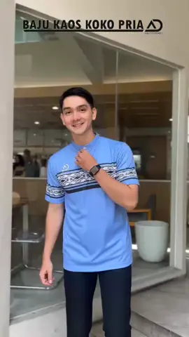 Baju Kaos Koko Pria Terbaru ANDISTROAPPAREL – Stylish, Nyaman, dan Kekinian! Tampil keren dan tetap sopan dengan Baju Kaos Koko Pria Terbaru dari ANDISTROAPPAREL. Didesain khusus untuk pria modern yang ingin bergaya islami tanpa meninggalkan kesan casual dan sporty. Terbuat dari bahan kaos premium yang adem dan ringan, nyaman dipakai seharian baik untuk ibadah, kegiatan santai, maupun acara keluarga. Motif etnik eksklusif di bagian dada memberikan tampilan elegan sekaligus modern. 💎 Keunggulan: Desain modern perpaduan koko dan kaos kasual Bahan lembut, halus, dan menyerap keringat Jahitan rapi dan awet Nyaman untuk ibadah, kerja, atau jalan santai Model kekinian, cocok untuk segala usia 📏 Ukuran lengkap: S – M – L – XL – XXL 🎨 Pilihan warna: elegan dan mudah dipadukan Cocok dijadikan outfit harian, baju jumatan, acara pengajian, atau hadiah spesial untuk orang tersayang. ✨ ANDISTROAPPAREL – brand fashion pria asal Ciamis yang mengutamakan kualitas, kenyamanan, dan tampilan trendi. 🛍️ Segera miliki Baju Kaos Koko Pria Terbaru ini sebelum kehabisan! #BajuKaosKokoPriaTerbaru #KaosKokoPria #BajuKokoPriaModern #AndistroApparel #BajuMuslimPriaKekinian 