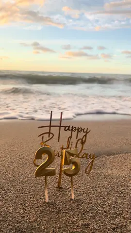 it's my birthday🩷✨ #mybirthay #cumpleaños #25años #playa #cumpleañosenlaplaya 