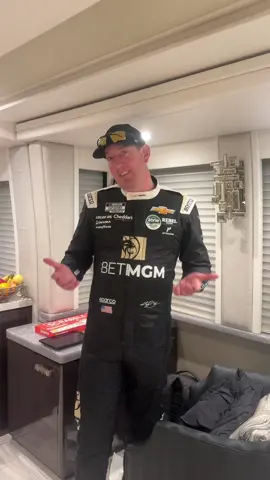 Brex & Lenni convinced me to hop on the trend🤣🤣 6🤷🏻‍♂️7 #nascar #67 #trend 