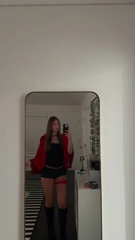little red♥️♥️