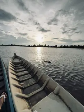 “ ở nơi phương xa ấy sợ này em biết không..!