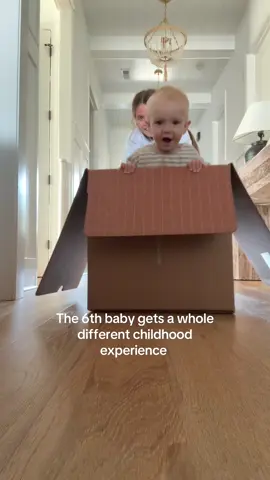 Thanks @From Our Place for our new box 😂 #twinmom #largefamily #ourplace #nontoxic 