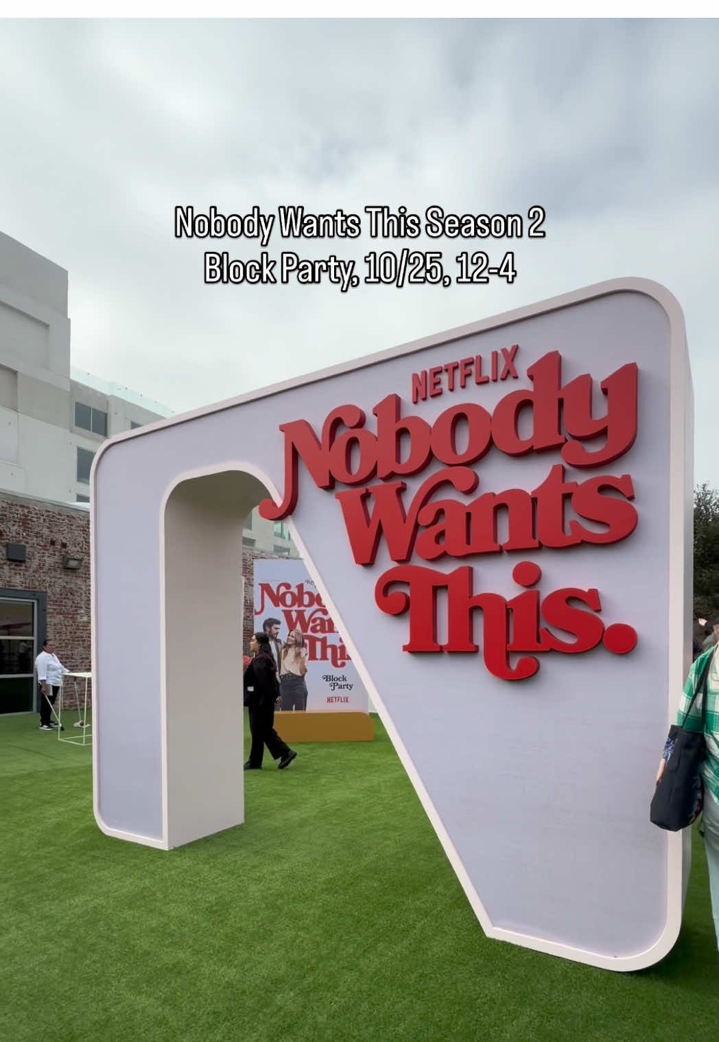 Hey Los Angeles! Come join us in celebrating the launch of Season 2 of Nobody Wants This with a free one day pop-up experience! Step inside the world of Nobody Wants This with an exclusive fan block party in Los Angeles! This one day pop-up experience brings the show’s most iconic moments to life. Fans can explore interactive installations, snap shareable photo ops, grab a bite to eat, and walk away with exclusive merch and giveaways while supplies last!* RSVP is required, but they have a standby line, too! 📍 nya Studios Easy 📆October 25, 12PM - 4PM #thingstodoinla #averagesocialitela #nobodywantsthis #netflixx #blockparty 