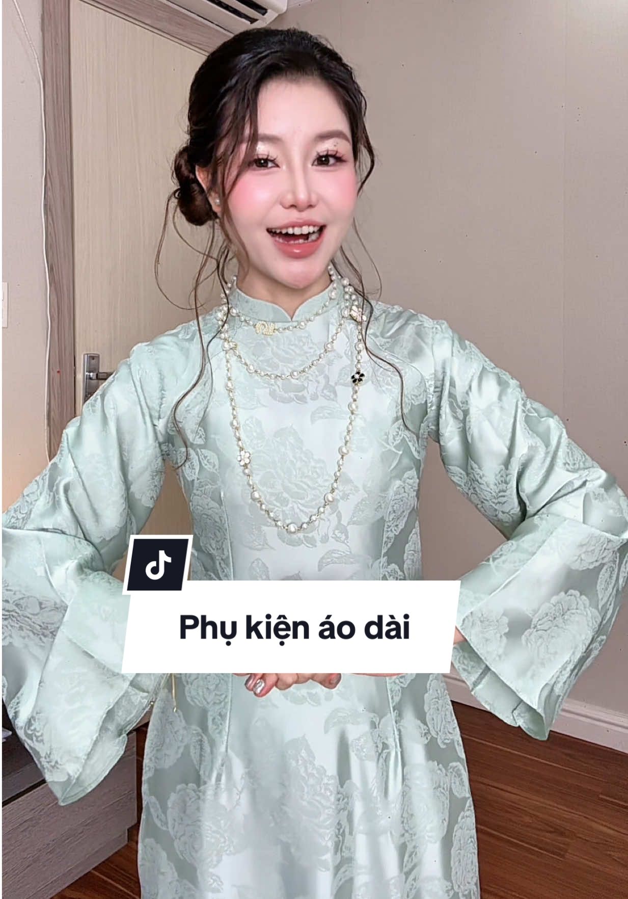 Mix với áo dài chuẩn bài #nhungmiu0401 #reviewthat #daycuomngoc #phukienxinh 