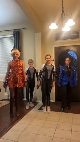 Happy Hunger Games!!!@kolbie @olivia @Jade🤙 @The Hunger Games #fyp #hungergames #reaping 