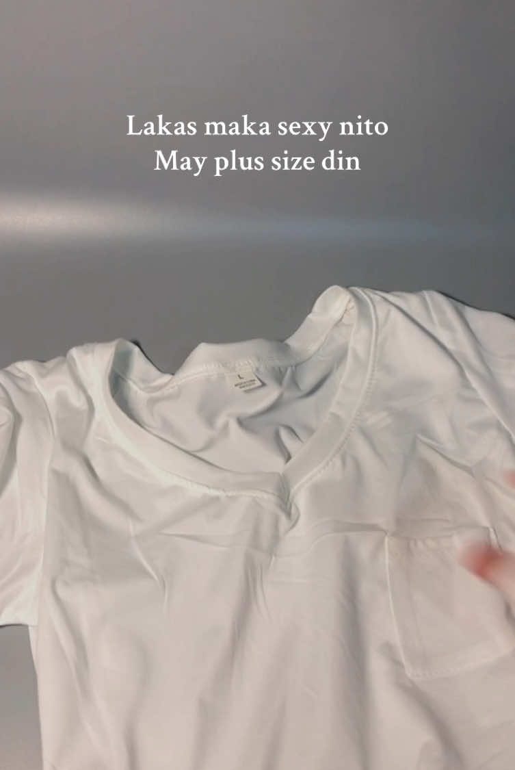 Womens casual Vneck shirts fashion slim fitting basic tee short sleeve shirts plain tunic tops with pocket  #vneck #vnecktop #vnecktshirt #vnecktops #vneckblouse #paintop #plainshirt #womentop #womentops 