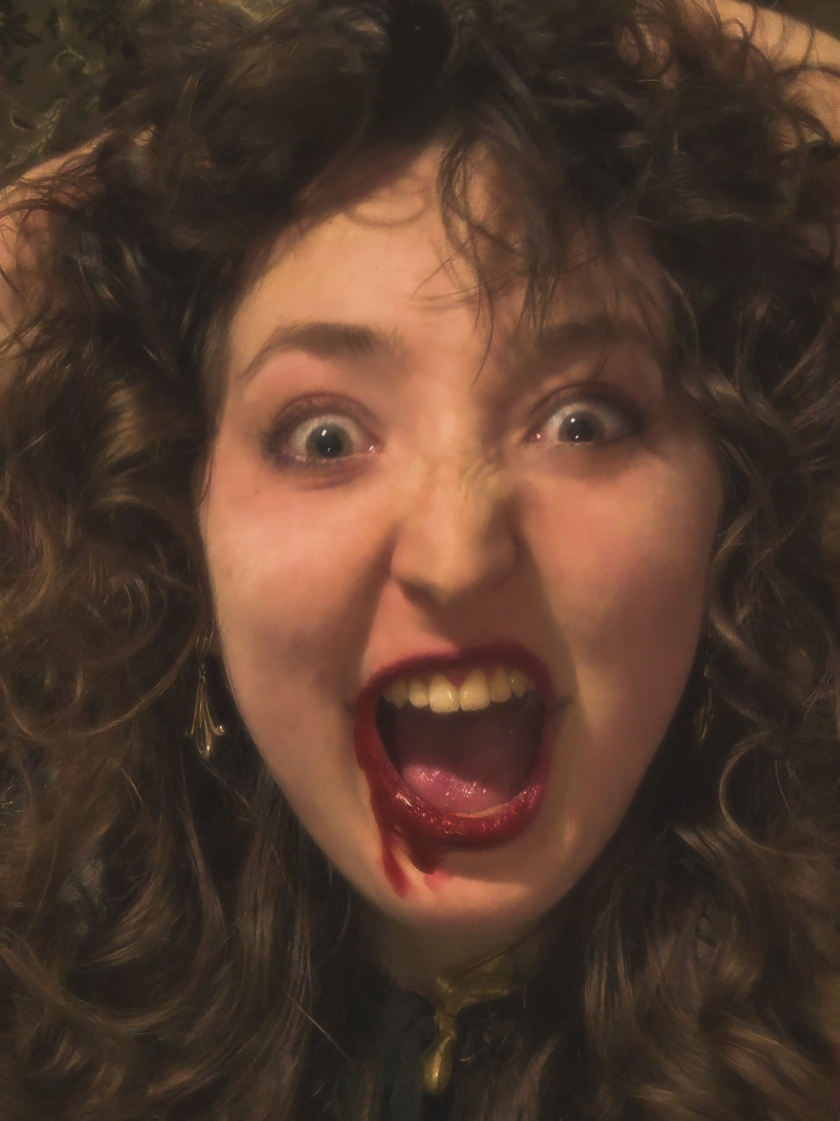 🏰⚔️🧛🏻‍♀️                                        #vampire #Halloween #fakeblood #renaissance #curlyhair 