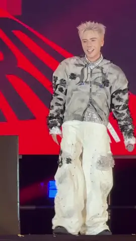 Dthw dữ zậyy  #quanghungmasterd #thenextliveconcert2025 #muzik 