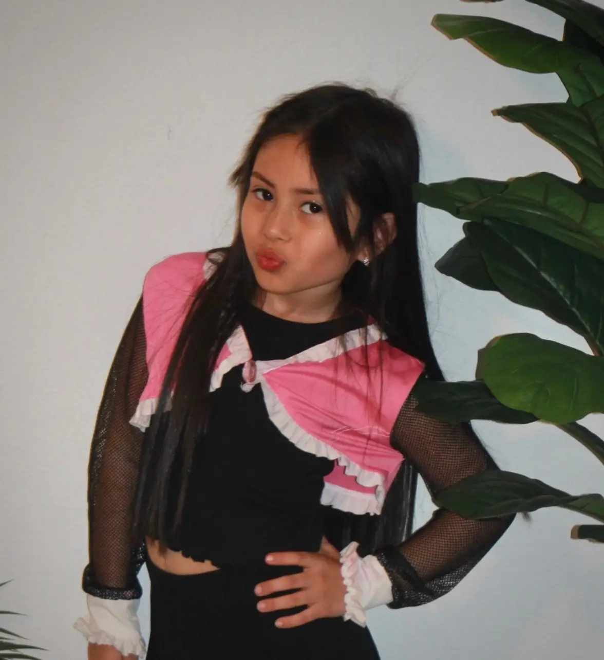 #from6to7 my beautiful princess mini me is 7 years old today! 🎀🎈🤍🌸 i remember i was working at the hospital taking photos of newborns and i wanted a babygirl sooo bad and got pregnant once i left that job, her daddy swore he “didn’t make girls” but here she is and she’s a little sour wednesday addams just like him, but a lil dorky like her mama at the same time 🙈 she’s a little diva who lives at her vanity, collects everything kuromi, and loves to chismiar with me 😂 she’s calm, cool and so coquetta! love my girl!! a blessing she is!! 💗