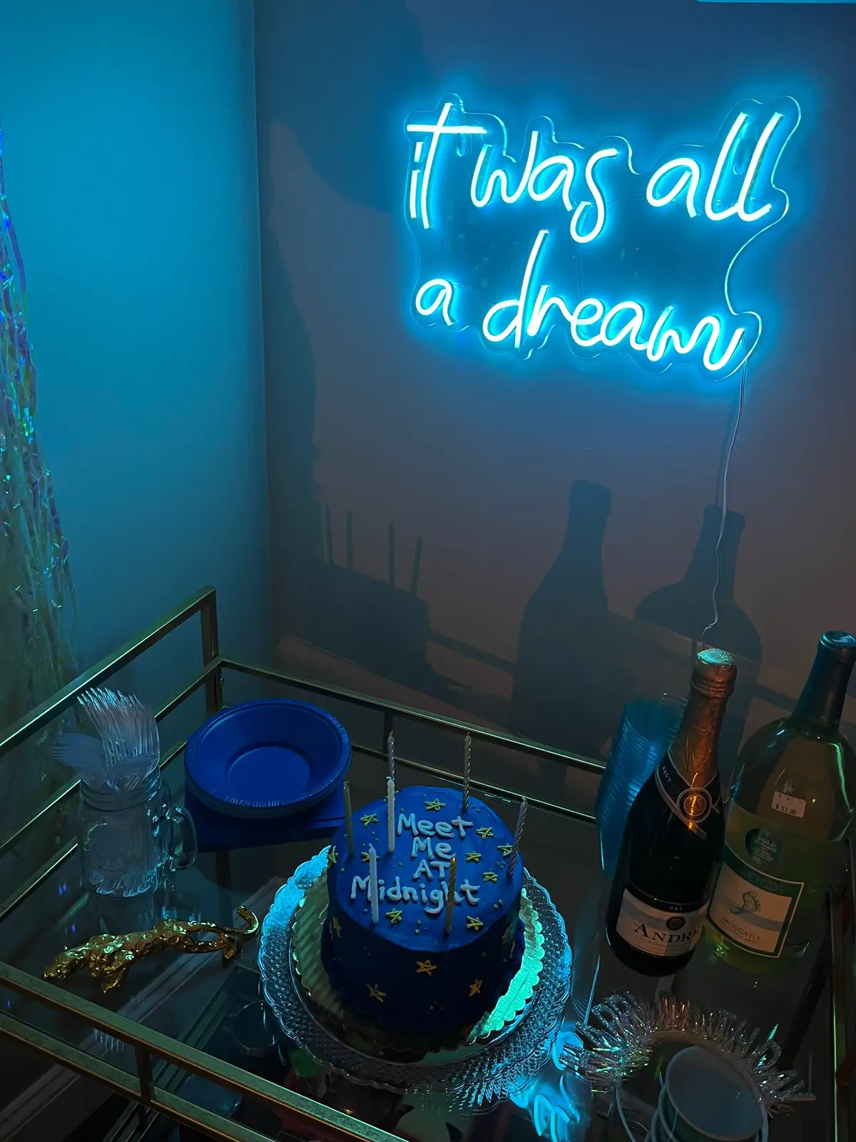 loveee being an October baby 🫶💚🩵🧡