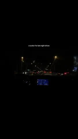 AHH tb to 2018 song, yeah? #throwbacksongs #roadtrip #nightdrive #fyp 