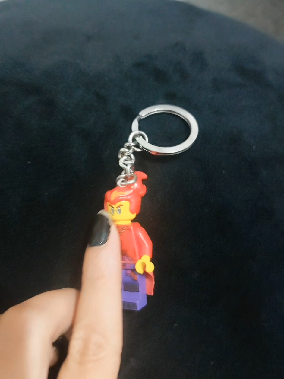 yes. that keychain is the only merch i have of them 💀 They are so kissable #fyp #wlw #redson #legomonkiekid  #lmkredson 