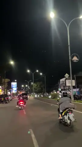 🎧#storywhatsapp #lewatberanda #fypppppppppppp #