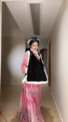 #hanfu #hanfu汉服 #hanfuchinese #fyp #usa #usatiktok #lasvegas #outfit 