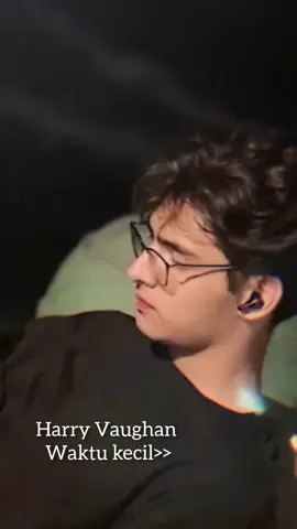 Harry udah ganteng dari kecil #harryvaughan #asmaragenz #harqell #harryadityayusufvaughan #waktukecil @HV @SCTV 