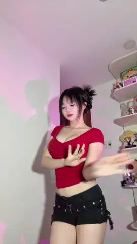 Lâu lắm mới ra clip :)) #tieuholy 