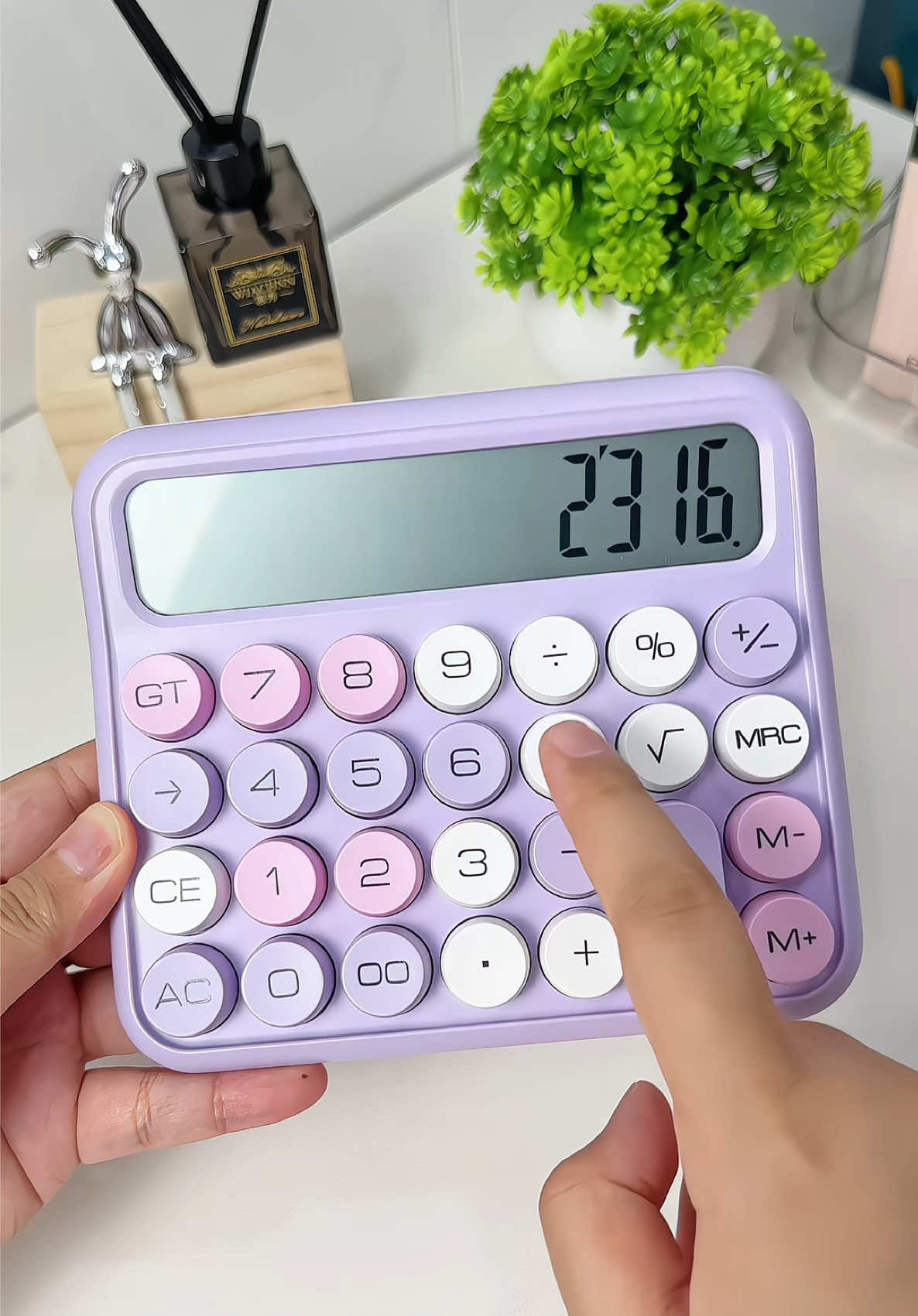 Máy tính #linhnariviu #maytinhvanphong #maytinh #maytinhbang 