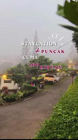 Staycation with a view? YES PLEASE‼️ Siang lihat gunung, malam dapet citylight✨ Emang best in town sih Urbanview Resort Adang Zecky di Cisarua Puncak inii 🙌🏻 Yuk booking di aplikasi Reddoorz sekarang, buat dapetin harga terbaik! #RedTravelers #URBANVIEWbyReddoorz #theadangzeckyresort #puncakbogor #staycationpuncak 