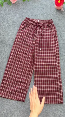 Quần kẻ dạ umi dày dặn, co giãn thoải mái cho bé. #thoitrangtreem #quanchobe #quandachobe #quansuong 