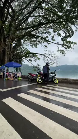 After Rain banyak Kenangan , eh genangan ding #telagangebel #ponorogostory #mentahanvideo #storywa 