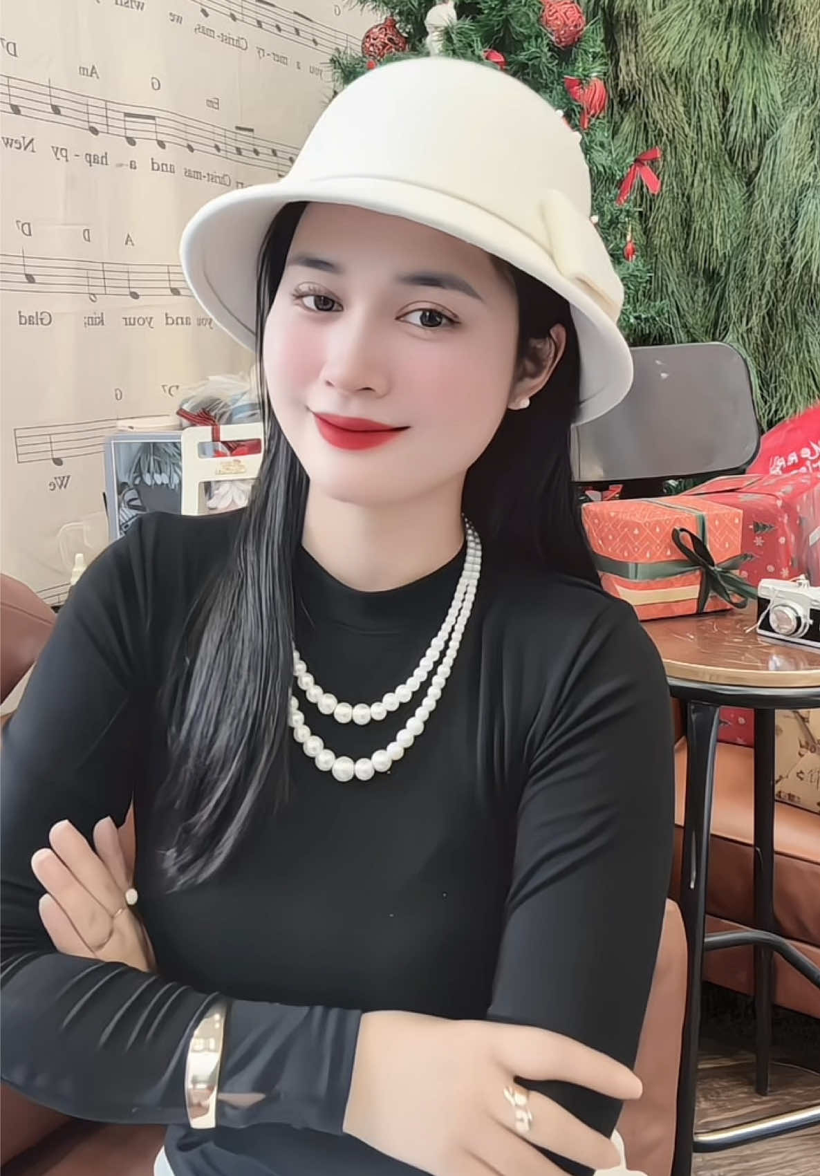 Nó đẹp xỉu mấy bà ui 🎀 #MuDaTieuThu #OutfitDep #PhuKienXinh #StyleNuTinh #OOTD 