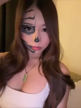 can we bring this back lowk #skeletonmakeup
