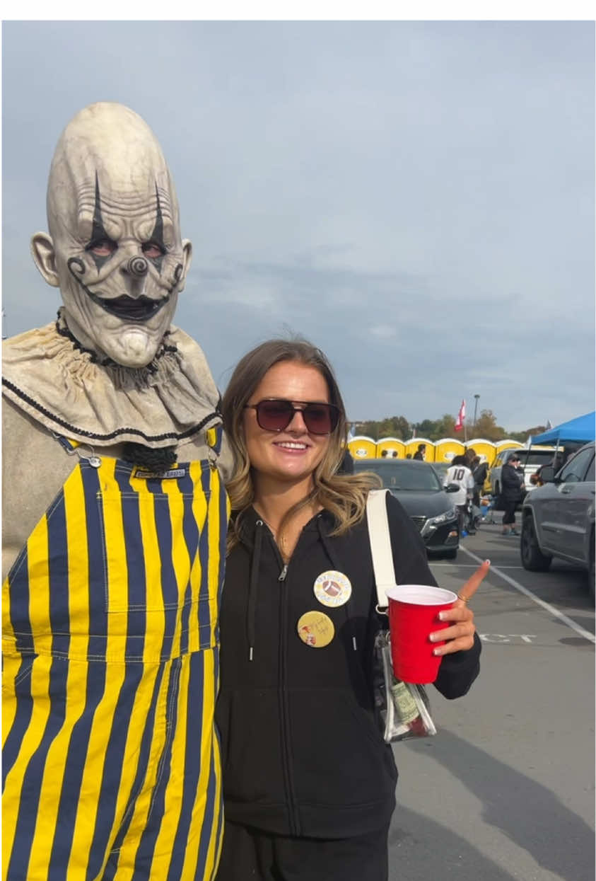 #wvu #coalrush #gameday #clown 